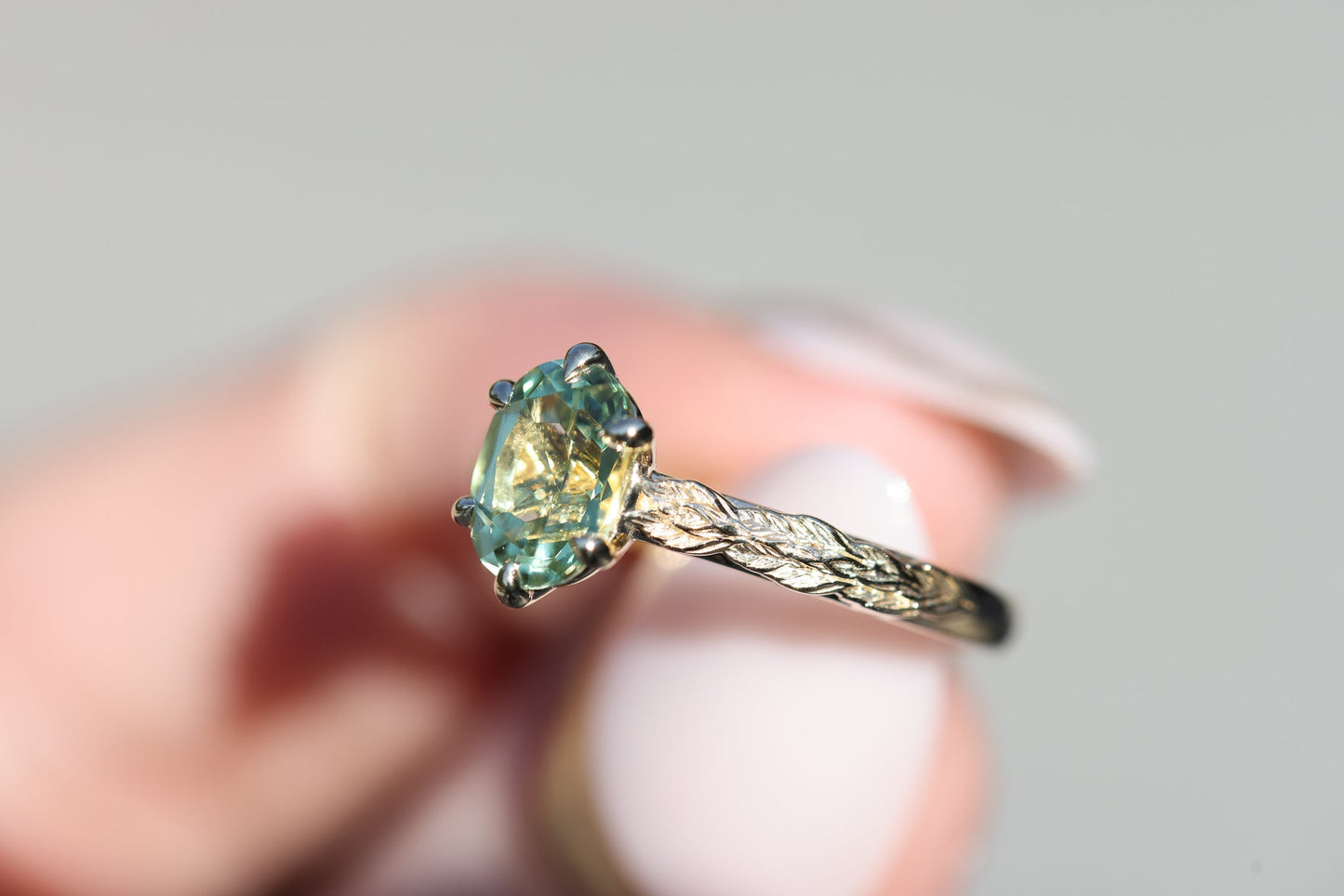 Customize your own Rowan accent stones with 8x6mm oval center