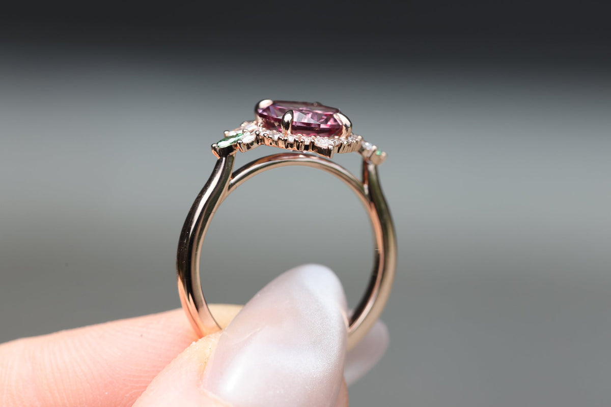 Ready to ship, Size 6.75 14k rose, North Star setting