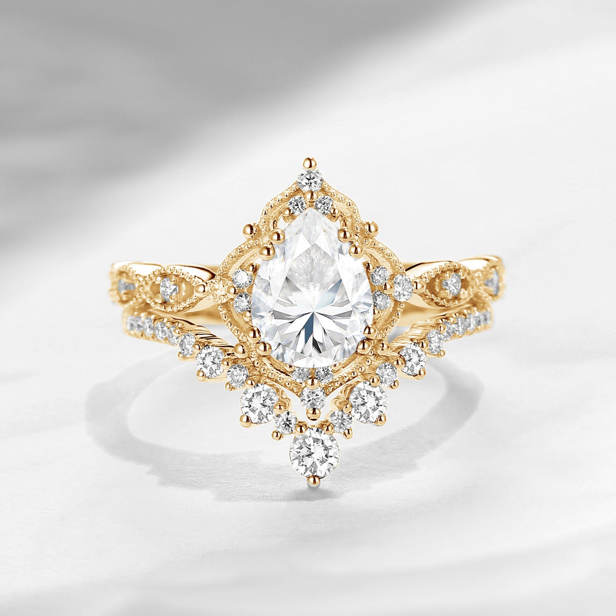 Antique Pear Cut Moissanite Engagement Ring Set 2pcs