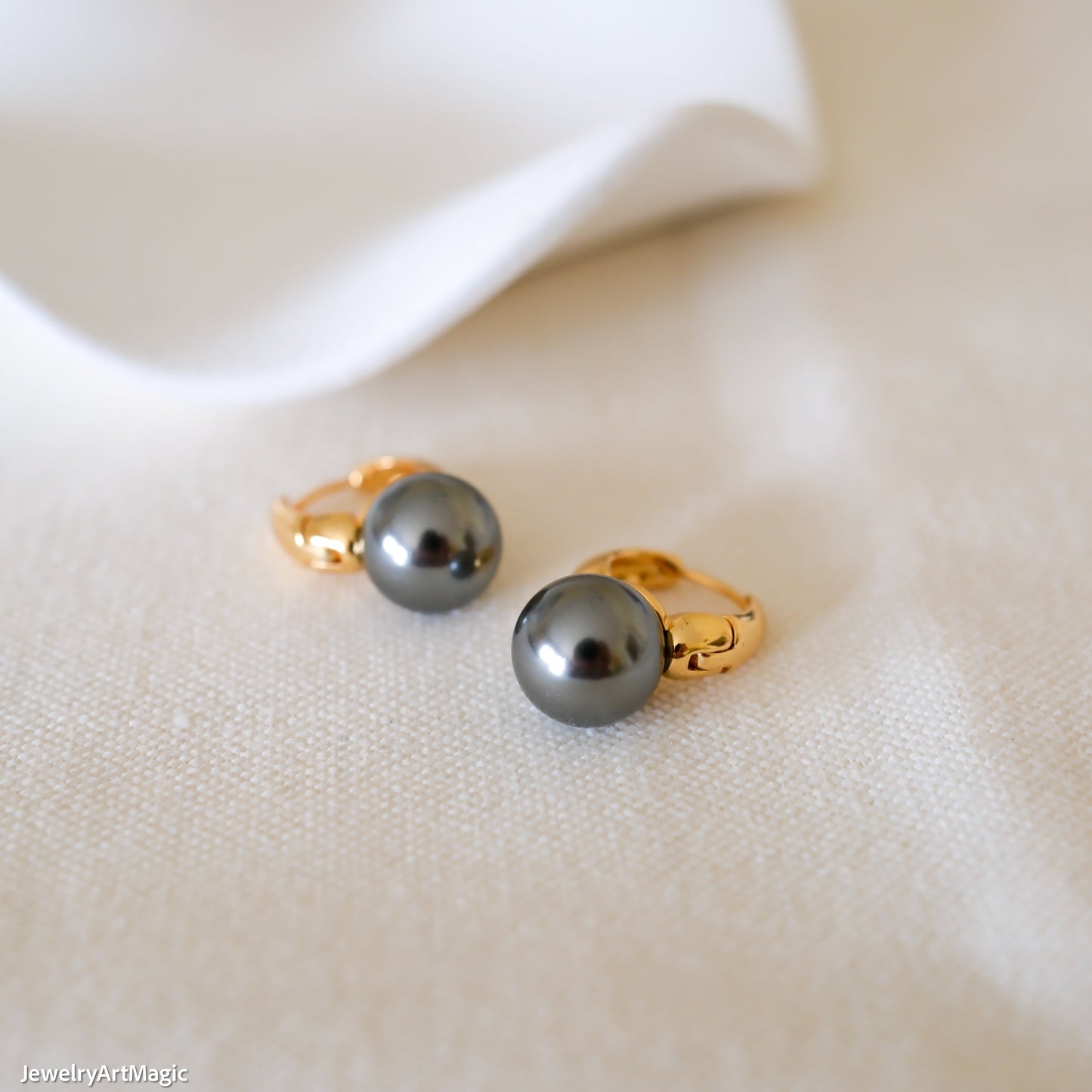 Gray Pearl Earrings