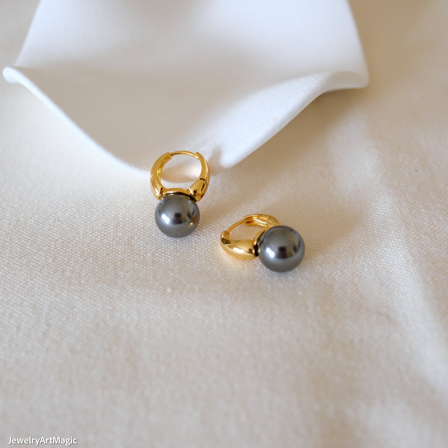 Gray Pearl Earrings