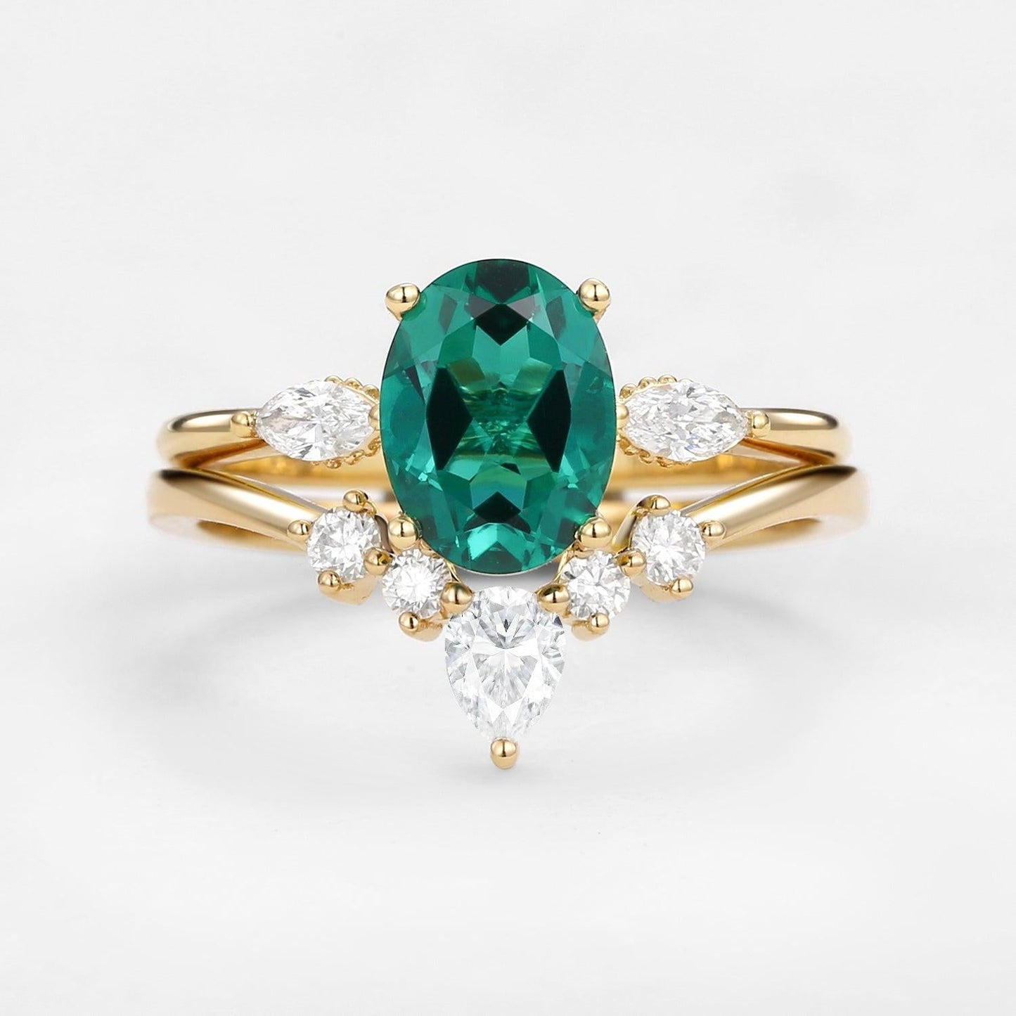 Vera's Grace | Vintage Oval Emerald & Moissanite Bridal Set 2pcs