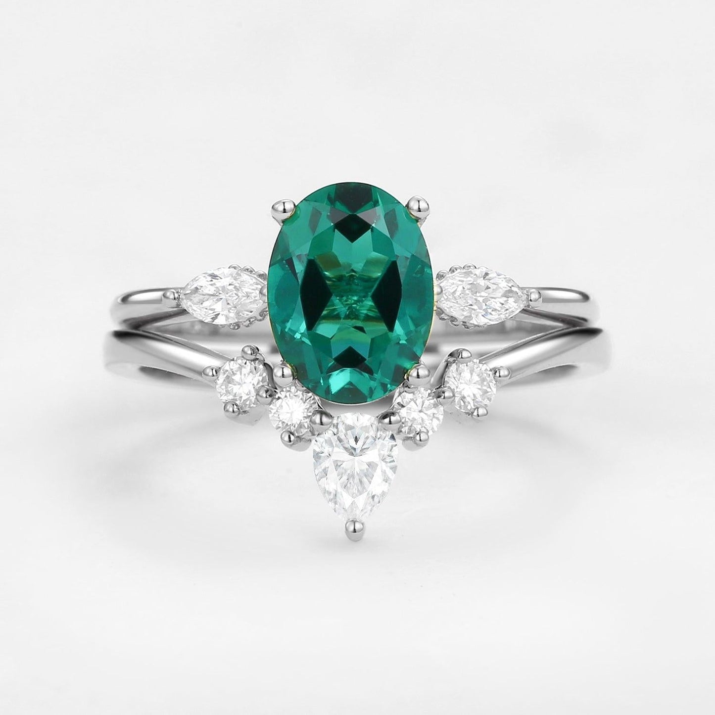 Vera's Grace | Vintage Oval Emerald & Moissanite Bridal Set 2pcs