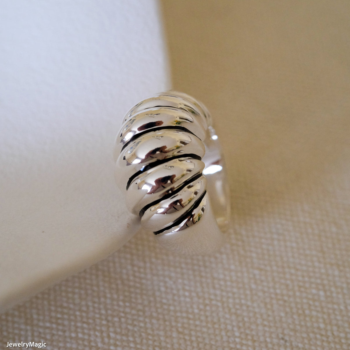 Dome Ring