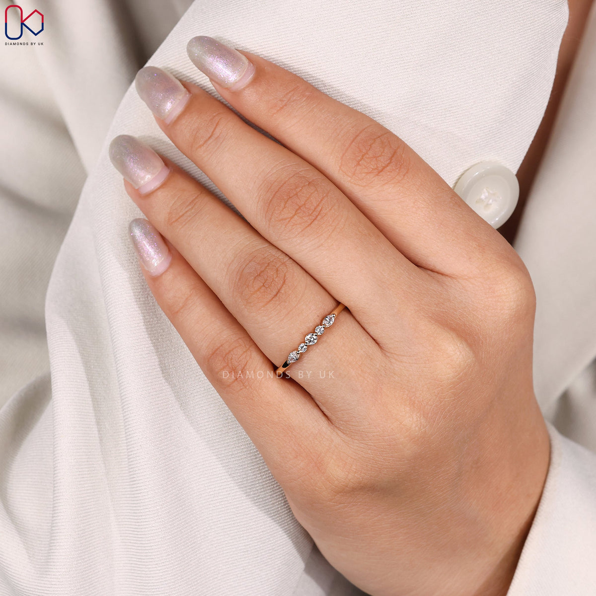 5 Stone Oval and Round Diamond Wedding Band