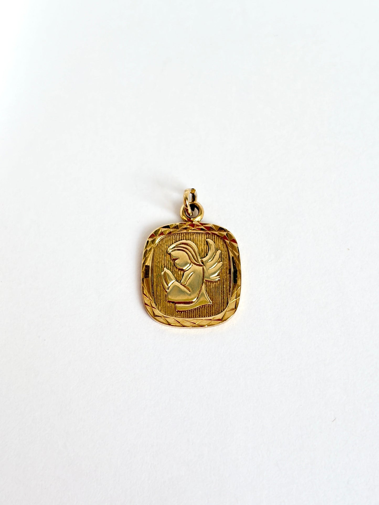8ct Gold, 'God Protect you' charm