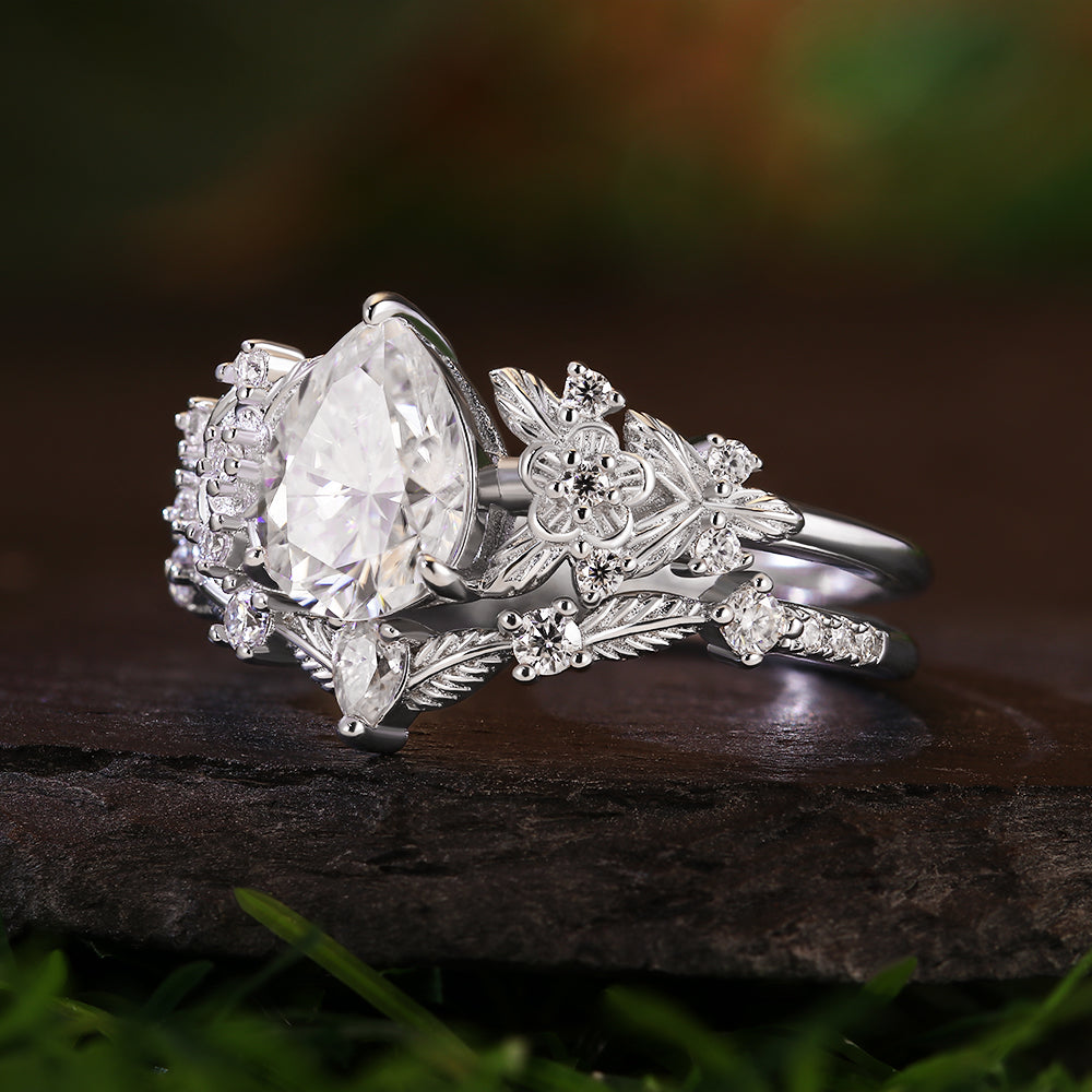1.89ct Pear Moissanite Floral Bridal Ring Set, Nature Inspired Leaf Design