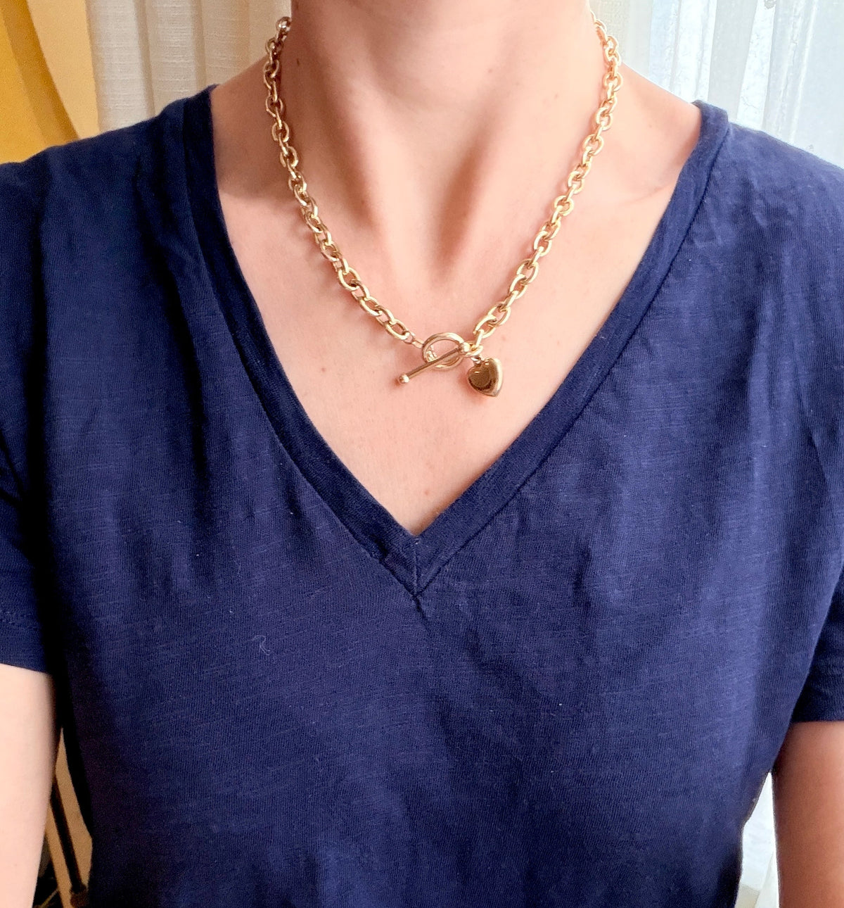 Classic, 18 inch, Vintage, Cable Link Chain with Toggle clasp and Puiffy Heart, 15.62g