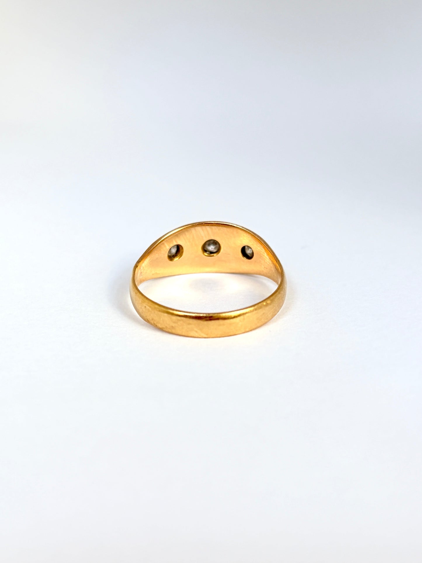 Vintage Three Star Diamond Flush Set Ring, Hallmarked 18ct Gold