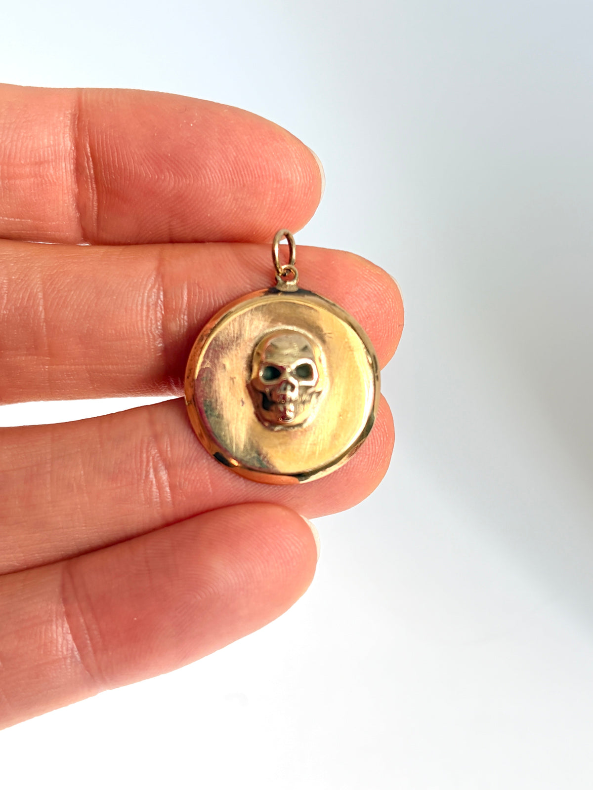 Vintage 9ct gold Skull Pendant