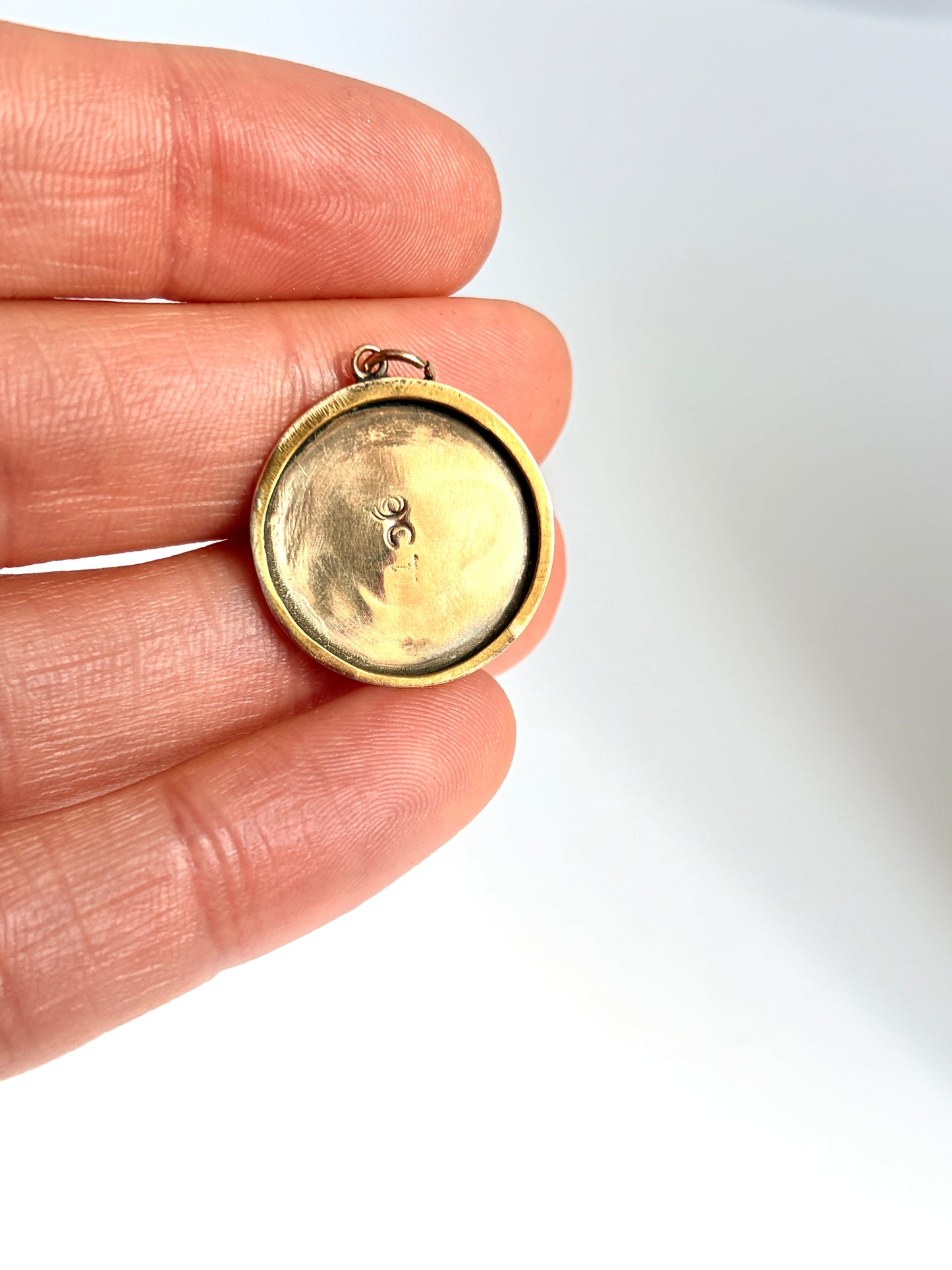 Vintage 9ct gold Skull Pendant