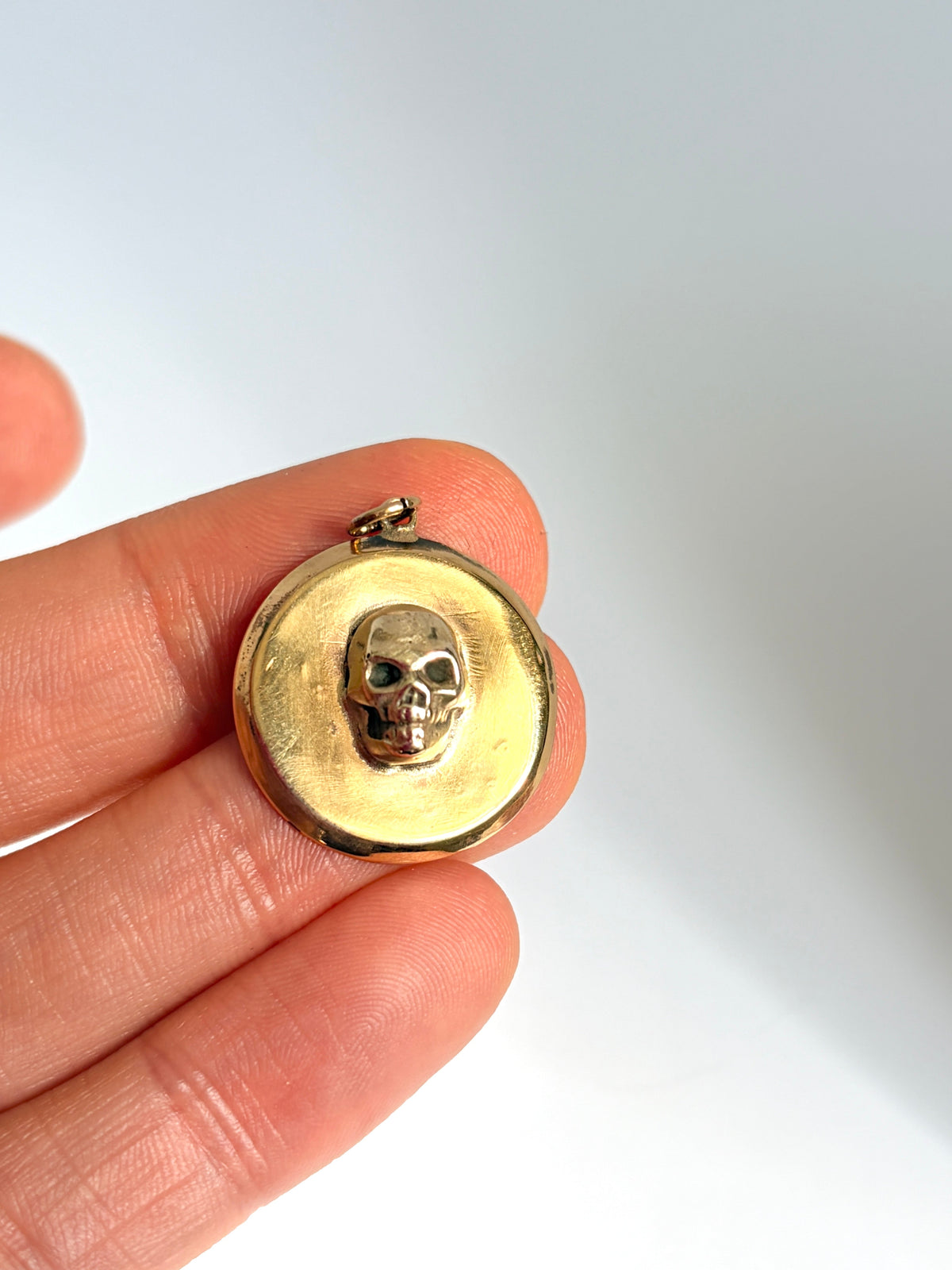 Vintage 9ct gold Skull Pendant
