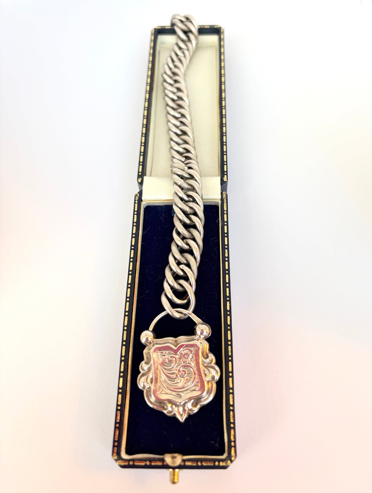 VIctorian Silver Bracelet with Silver Padlock, 6 inches and 20.6g