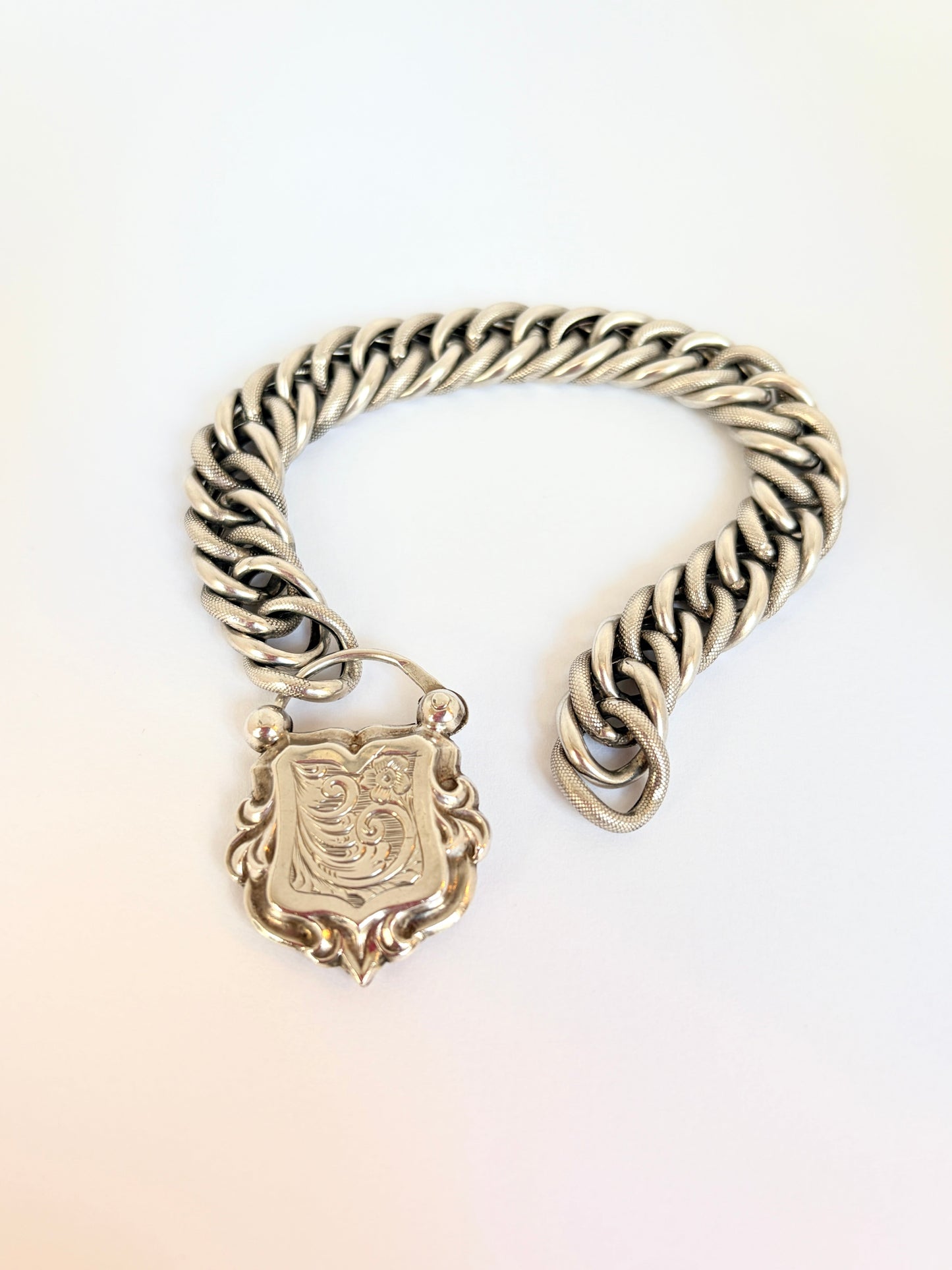 VIctorian Silver Bracelet with Silver Padlock, 6 inches and 20.6g