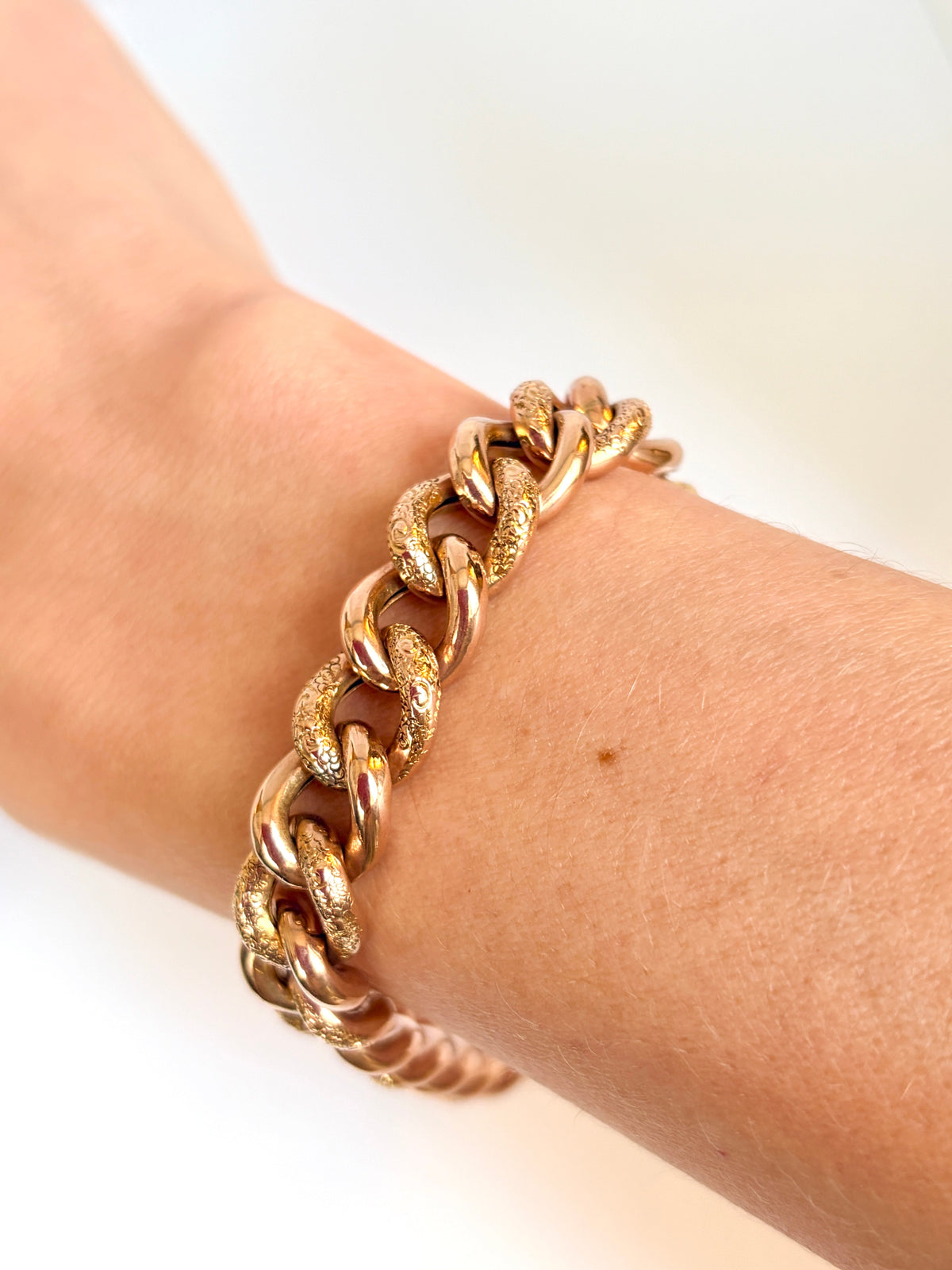 9ct Gold, Victorian Night and Day Bracelet with Heart Padlock Clasp, 22g and 8 inches