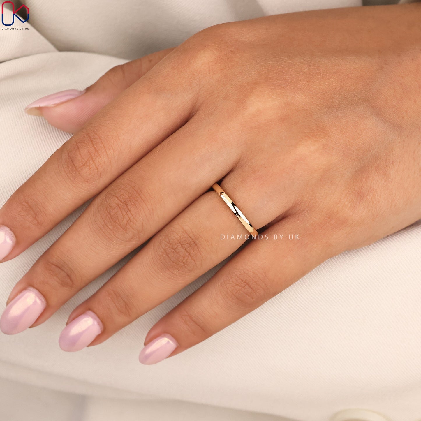 Plain Wedding Band In Yellow Gold