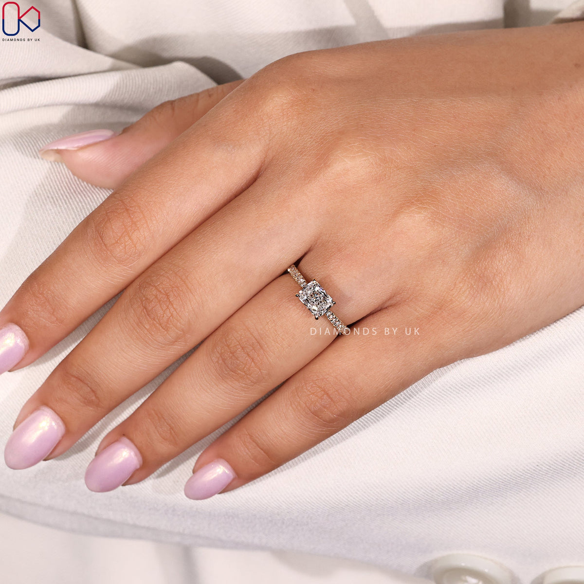 Hidden Halo Radiant Cut Ring in Yellow Gold