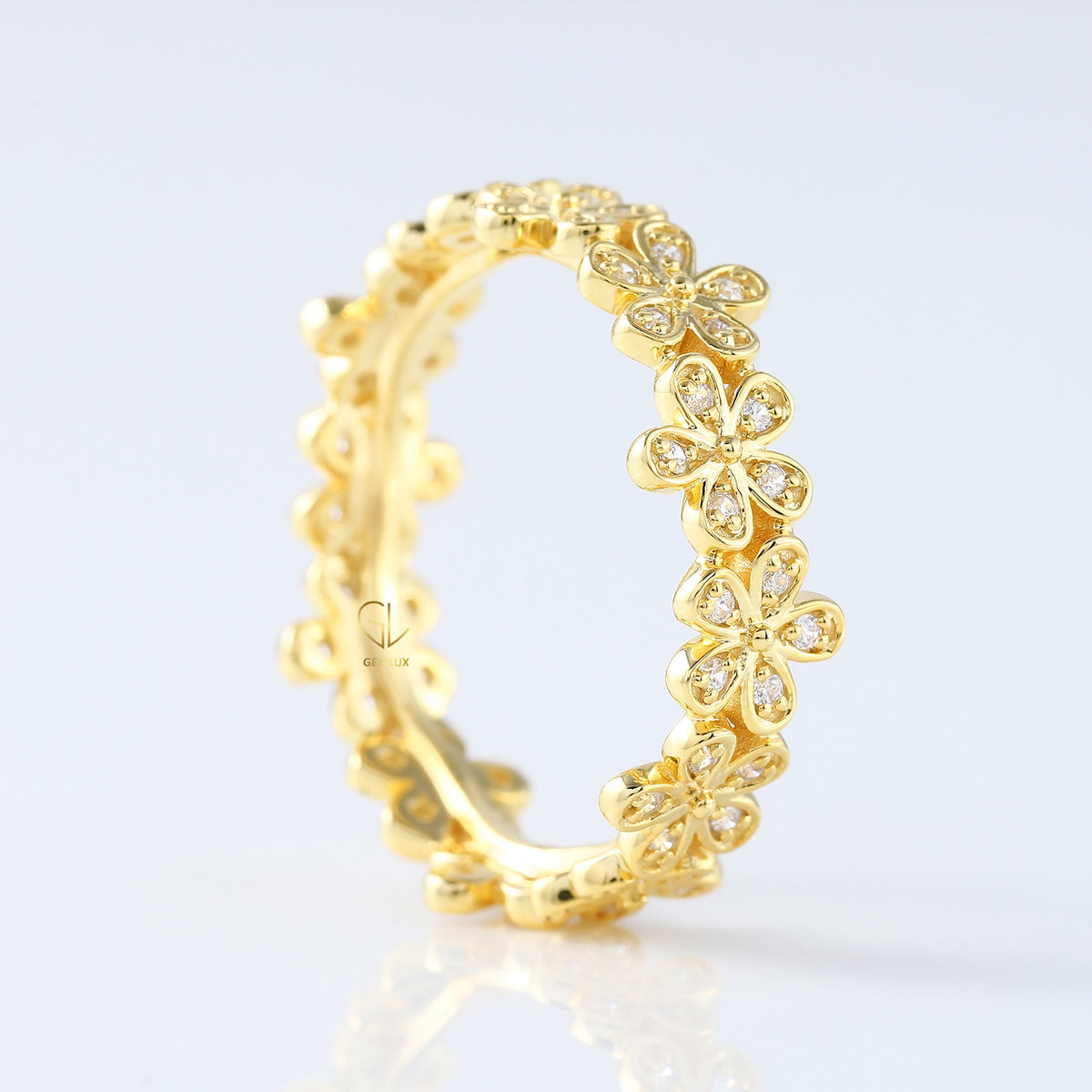 Art Deco Flower Inspired Wedding Band