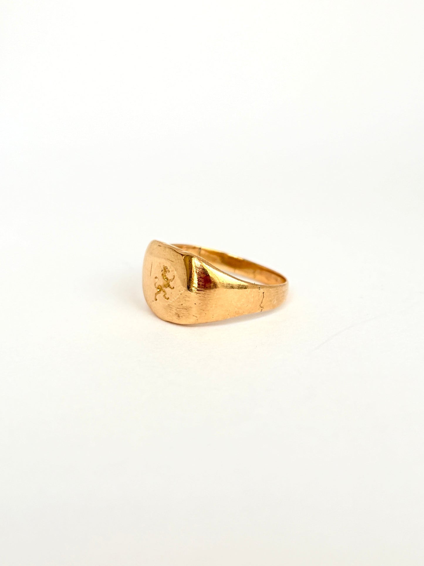 Vintage, 18ct Gold Lion Signet Ring, Hallmarked 18ct Gold, 3.42g