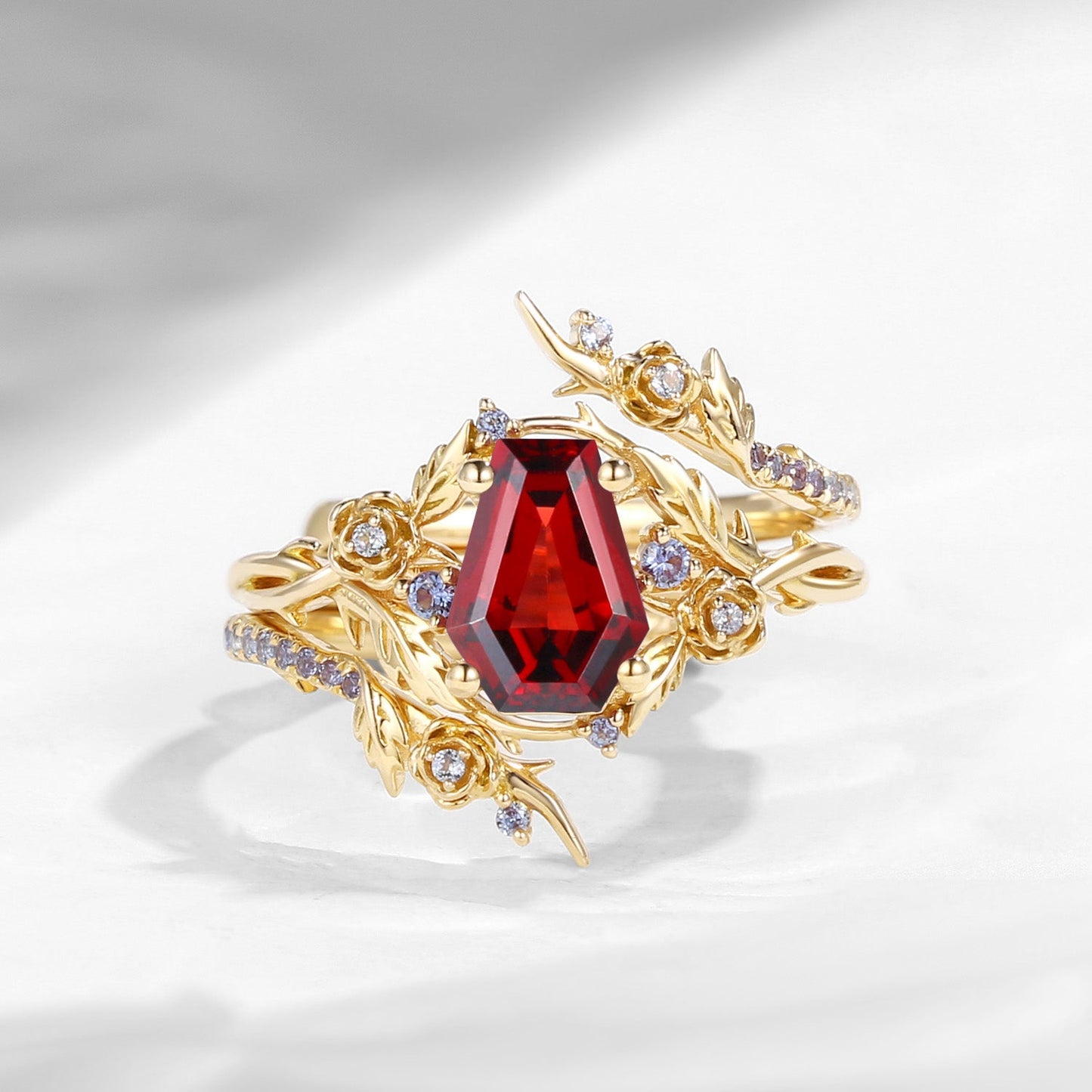 Nature Inspired Twist Coffin Cut Garnet Engagement Ring Set 2pcs