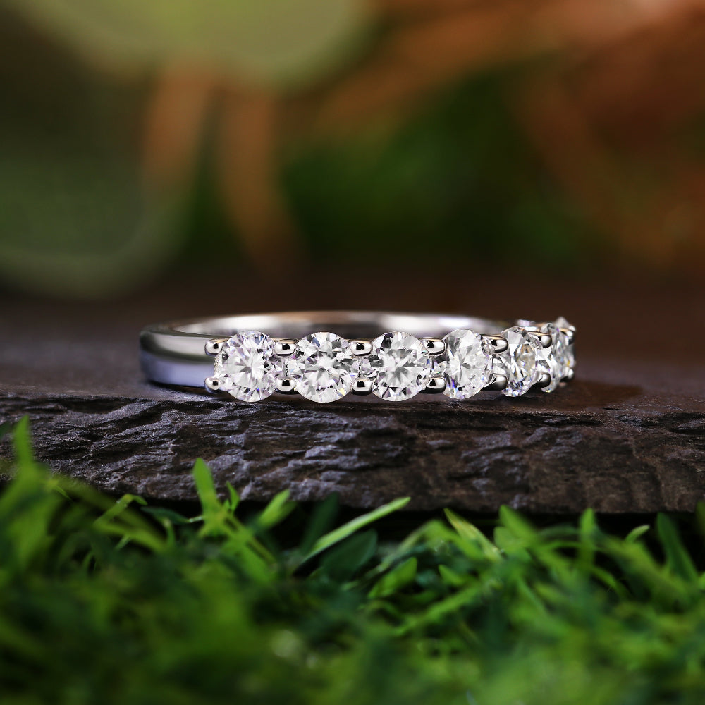 2.96 Ct Round Cut Moissanite Alternating Accents Classic Elegant Engagement Ring