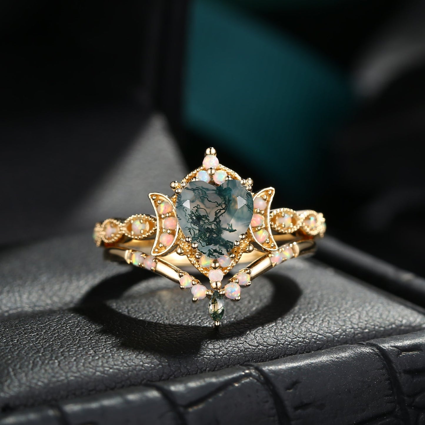 Crescent Moon | 18K Heart Shaped Moss Agate & Natural Opal Engagement Ring Set 2pcs - Luna