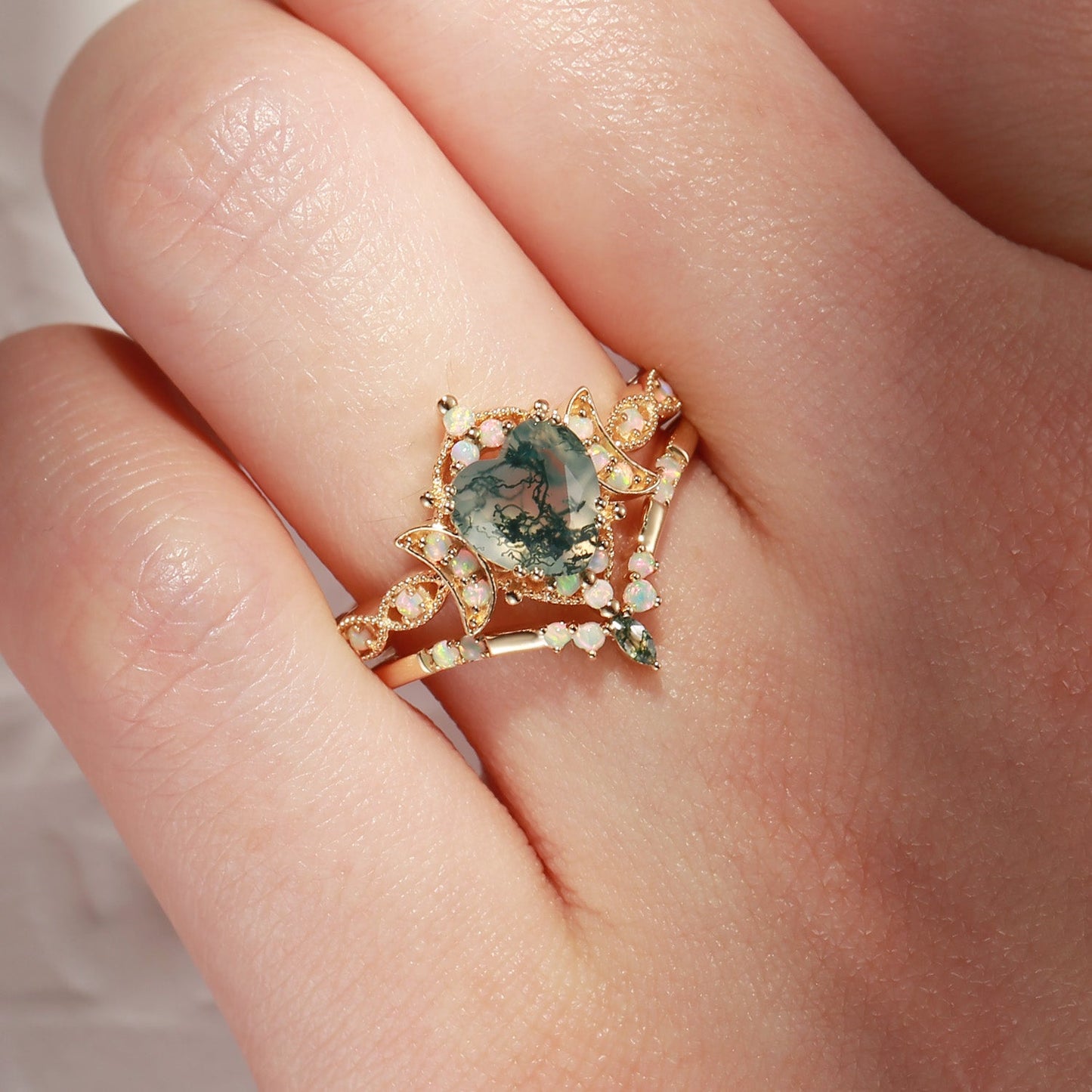 Crescent Moon | 18K Heart Shaped Moss Agate & Natural Opal Engagement Ring Set 2pcs - Luna