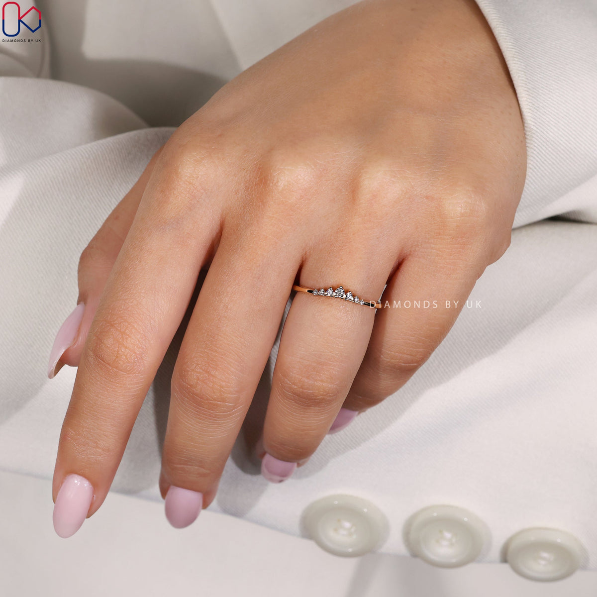Round Cut Diamond 7 Stone Wedding Band