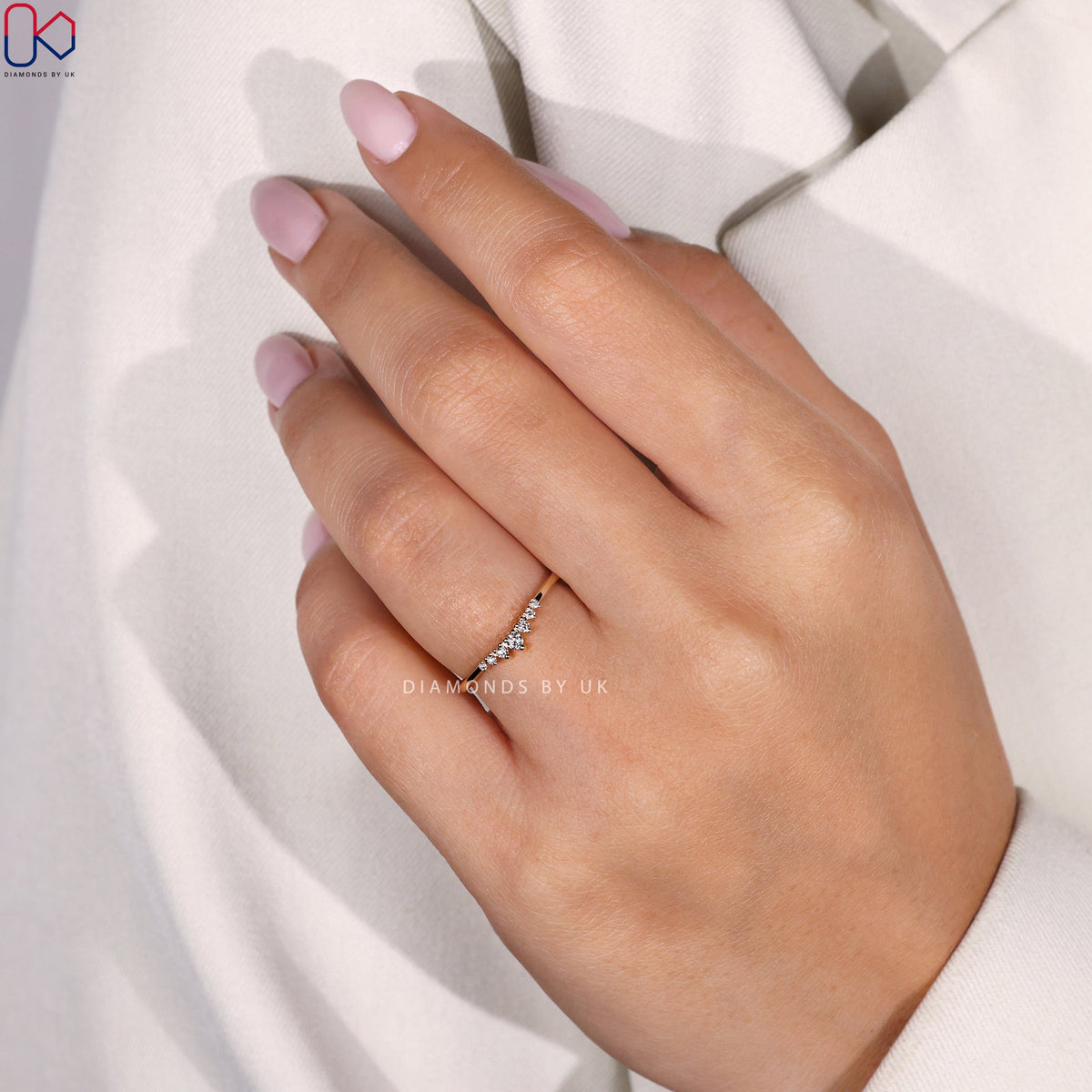 Round Cut Diamond 7 Stone Wedding Band