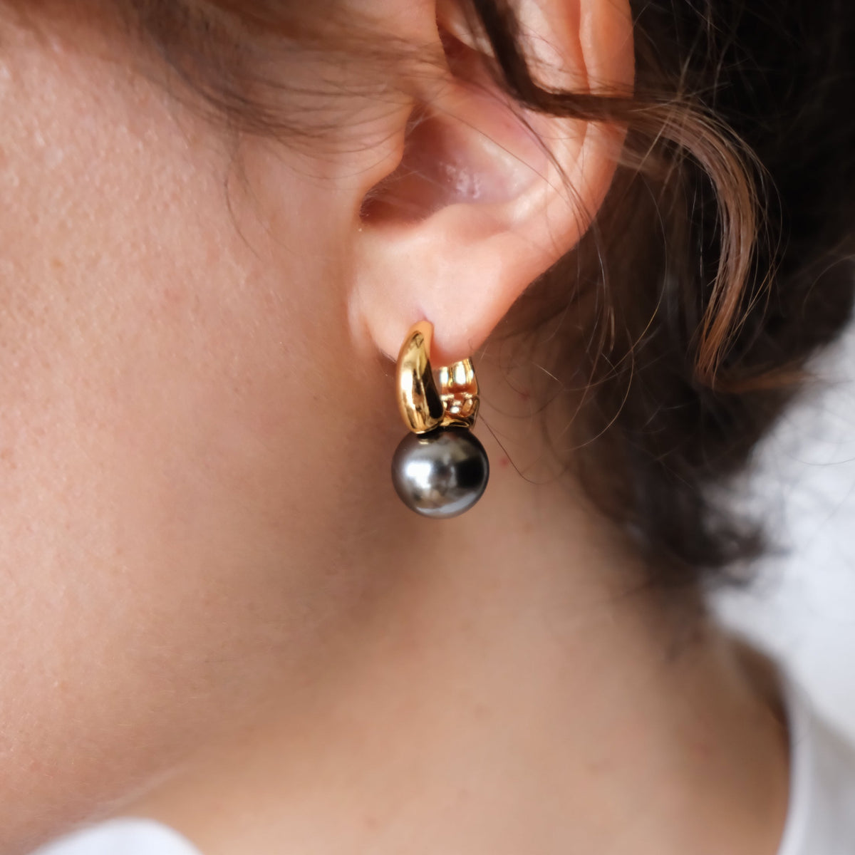Gray Pearl Earrings