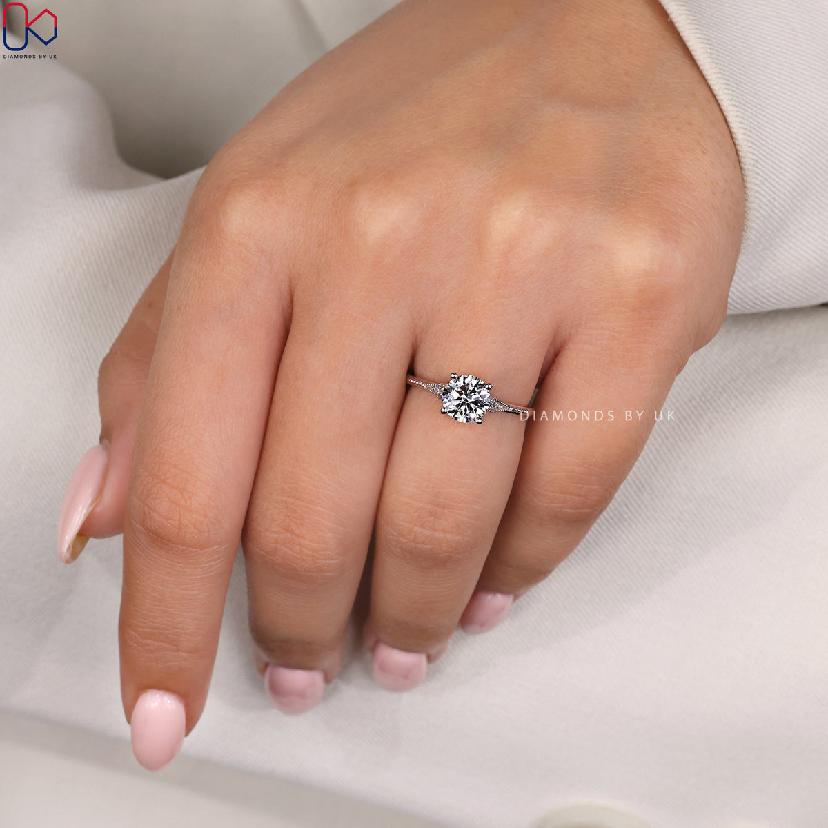 Round Diamond Engagement Ring In Milgrain Setting