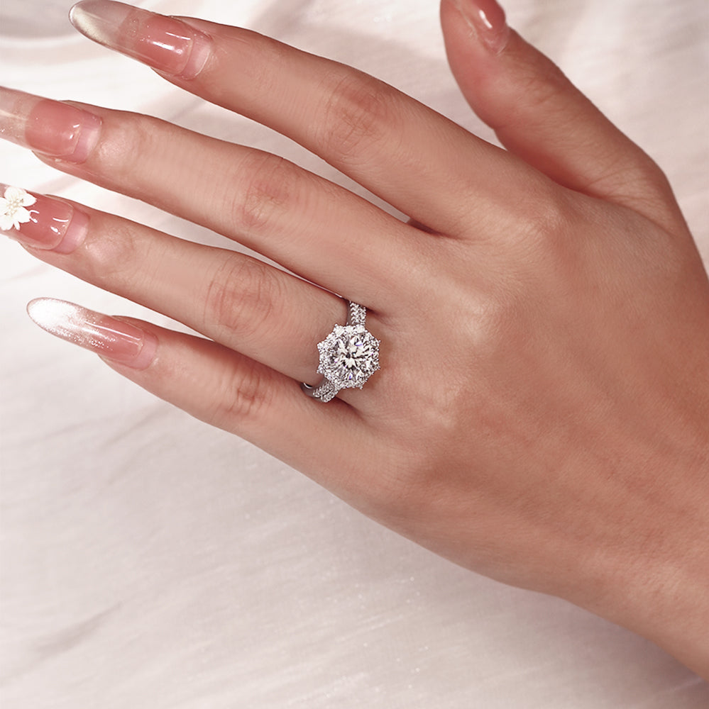 Vintage Floral Halo 2.6ct Round Cut Moissanite & Wedding Band