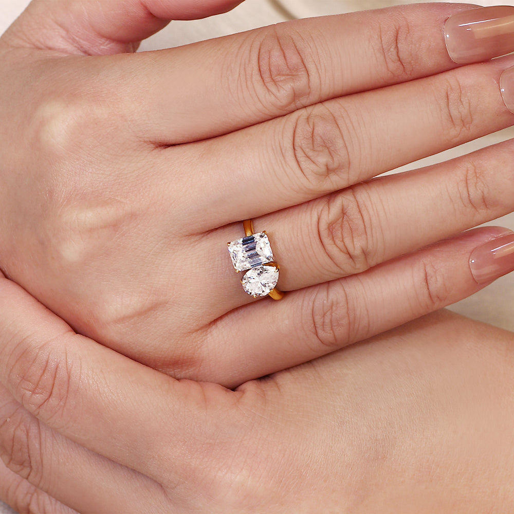 3.13CT Emerald and Pear Cut Toi et Moi Moissanite Engagement Ring