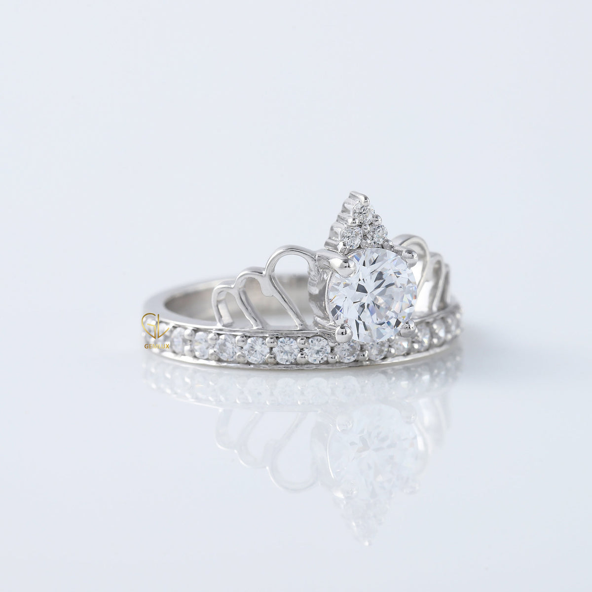 Round Cut Moissanite Queen Crown Proposal Ring