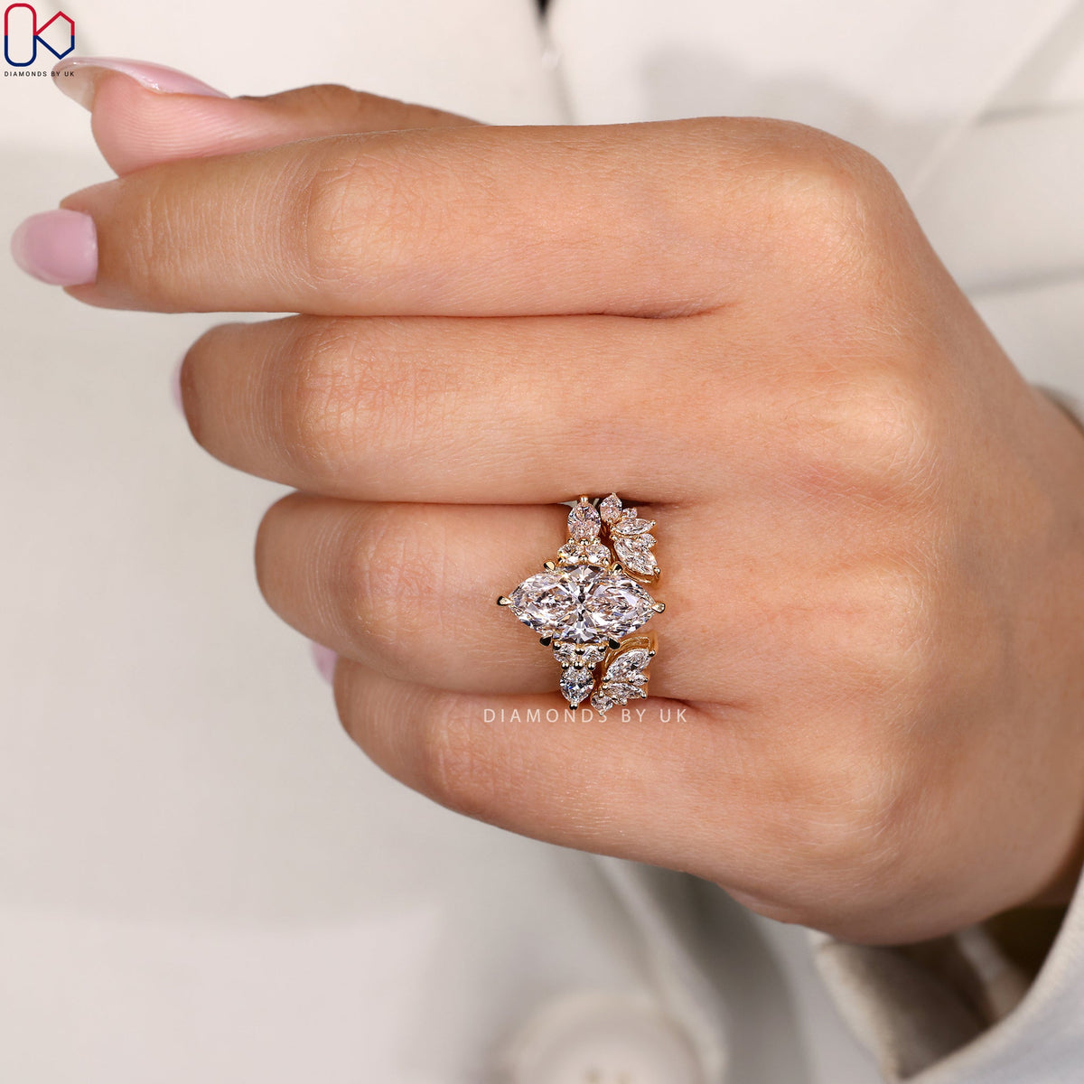 Marquise Cut Bridal Set in Yellow Gold