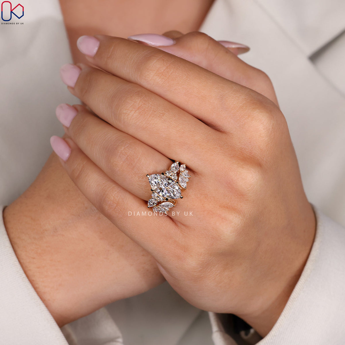 Marquise Cut Bridal Set in Yellow Gold