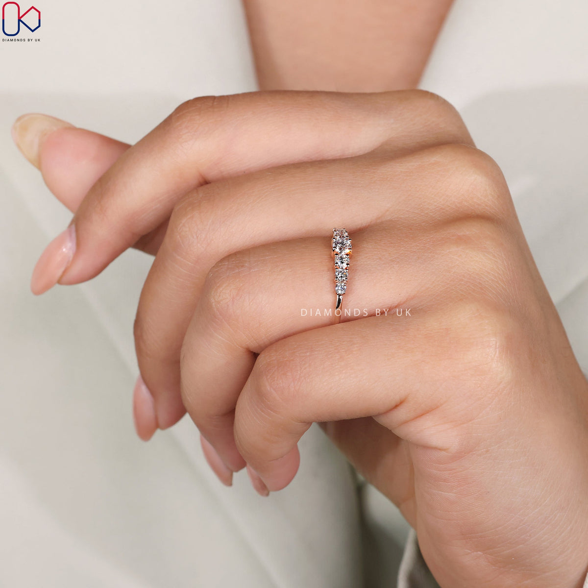 Round Diamond Wedding Band In Rose Gold