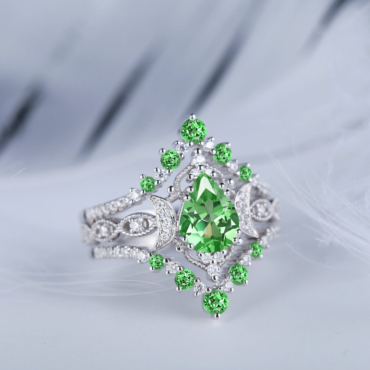 Crescent Moon | Unique Pear Shaped Lab Tsavorite Vintage Engagement Ring Set 3pcs 18K