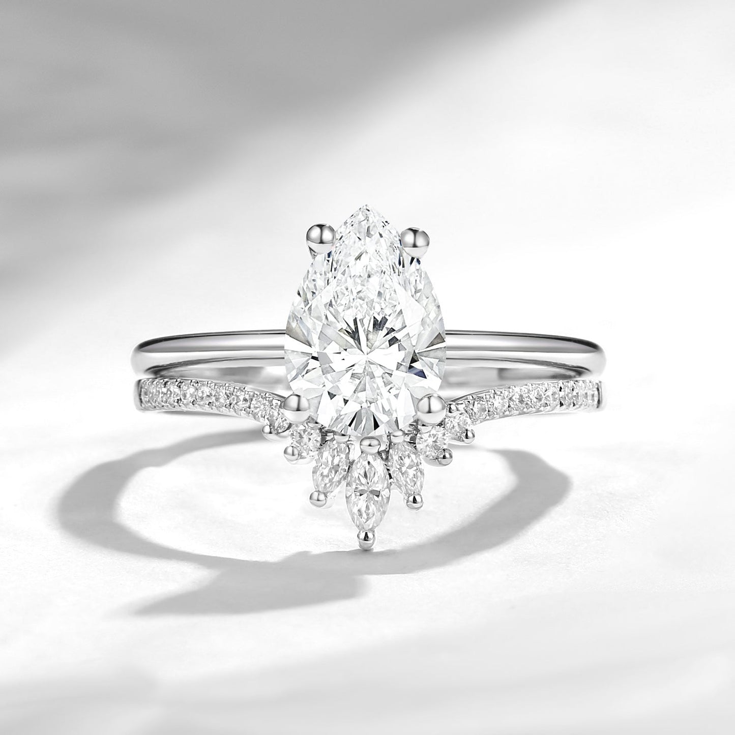 Classic Pear Cut IGI Certificated Lab Grown Diamond Engagement Ring Set