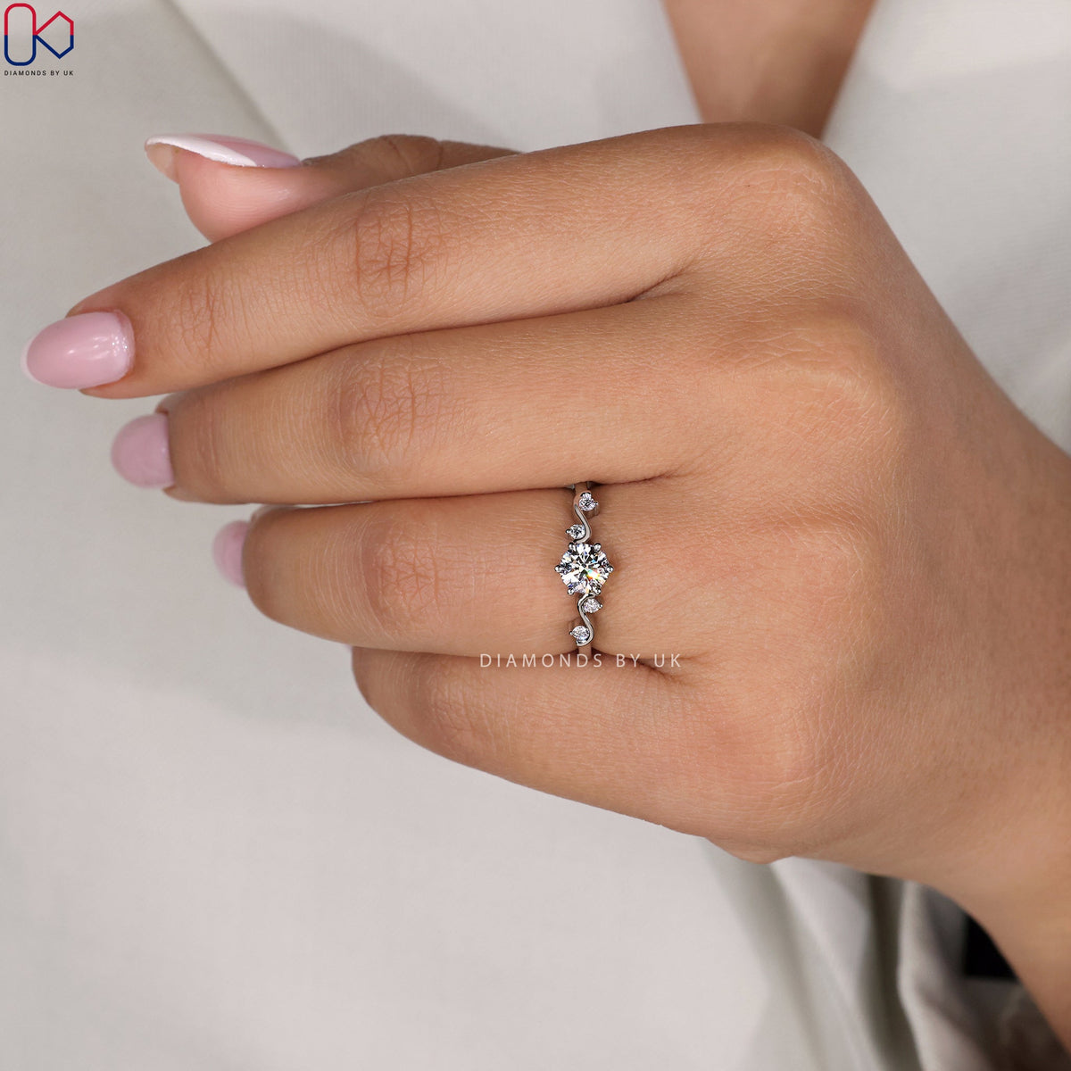 Round Diamond Engagement Ring In Filigree Design
