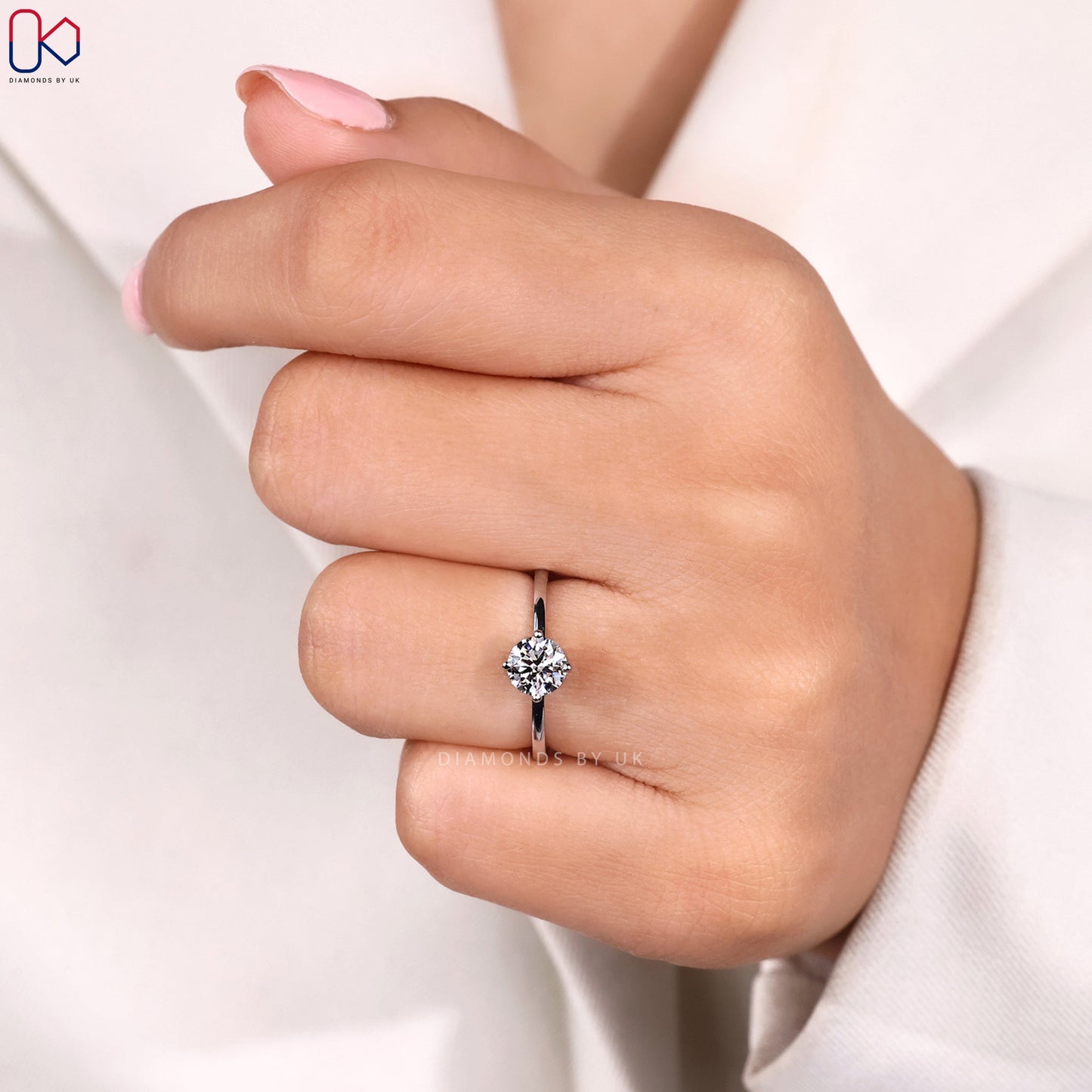 Round Diamond Ring in Solitaire Style