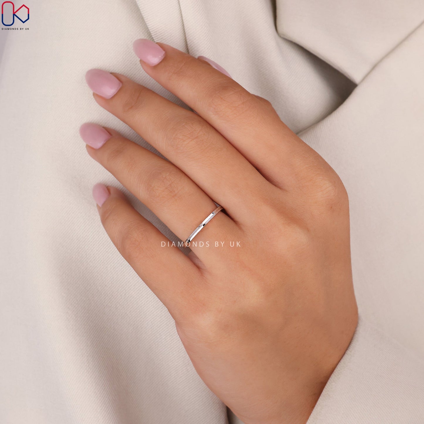 Shiny Polish White Gold Wedding Band