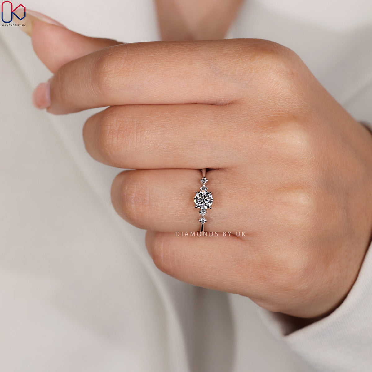 White Gold Engagement Ring With Round Diamond
