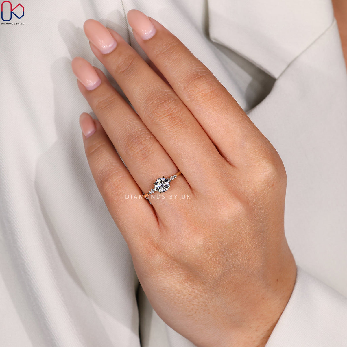 Round Cut 7 Stone Diamond Ring