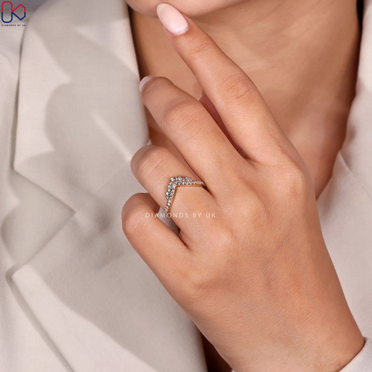 Round Cut Yellow Gold Wedding Band Chevron Style