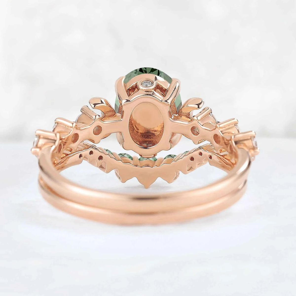IverJewelry Oval Green Sapphire Moon Seven Stone Gemstone Ring Set 2pcs