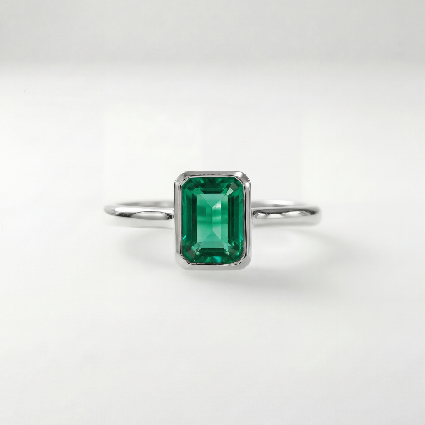 The Classic Bezel Ring | Lab-Grown Emerald
