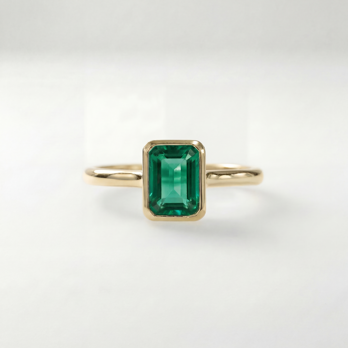 The Classic Bezel Ring | Lab-Grown Emerald