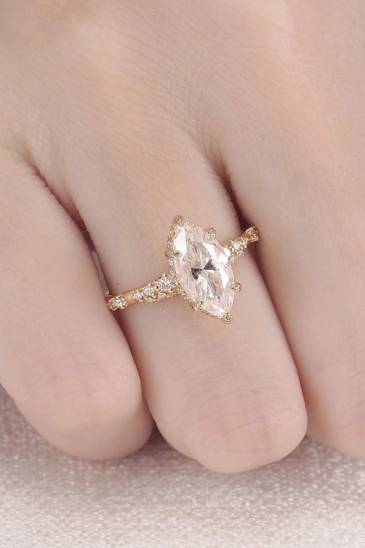 Leaf Claw Inlay Marquise Cut Moissanite Engagement Ring Set 2pcs