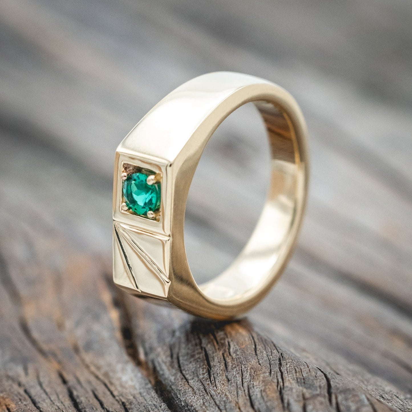 "Sylvan" - Flat Top Engagement Ring With Round Cut Stone